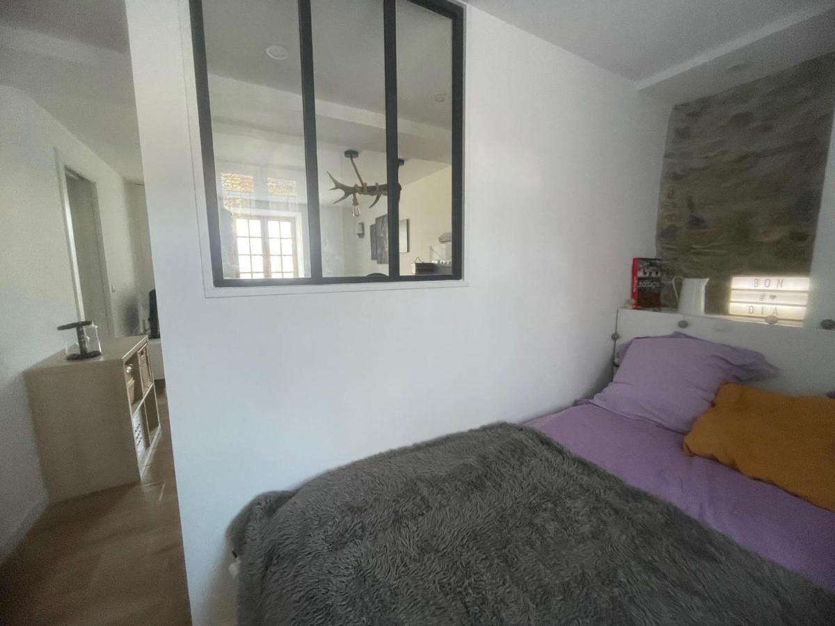 Appartement Avec Chambre Ouverte Bourg-Madame Exterior foto